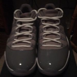 Jordan 11 low cool grey